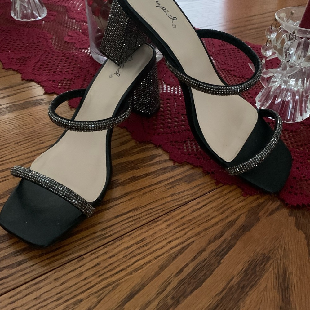 Elegant Black Strappy Heels